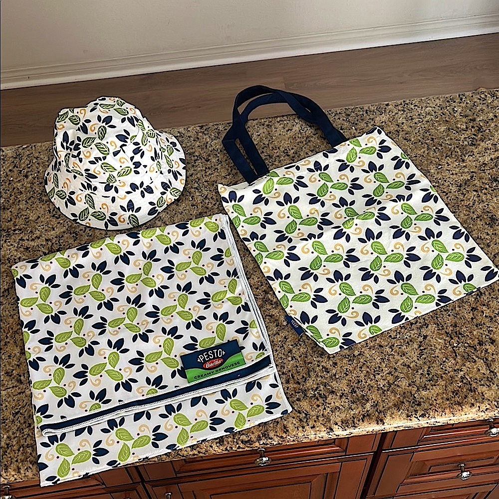 New Barilla Pesto Accessory Set